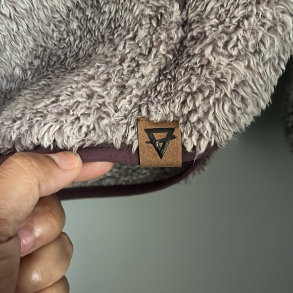 LIFE.INTEGRITY.EARTH, Pullover Sherpa - Picture 3 of 6